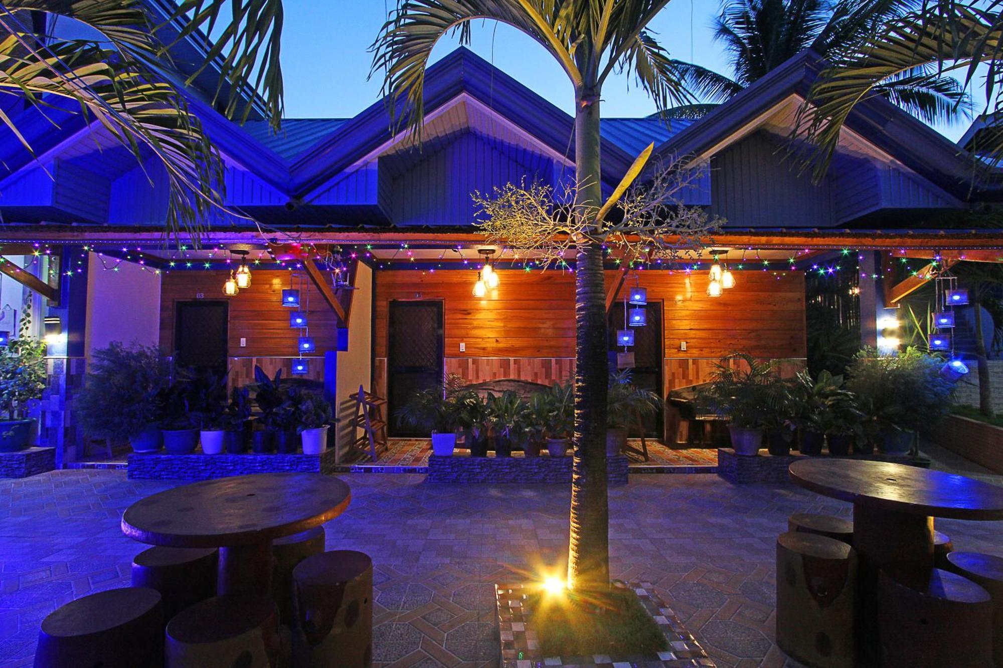 Foxtail Siargao Island Guesthouse Хенераль-Луна Екстер'єр фото